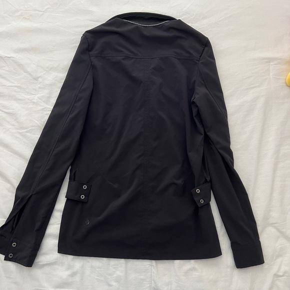 Lululemon Urbanite Shirt - Picture 6 of 7